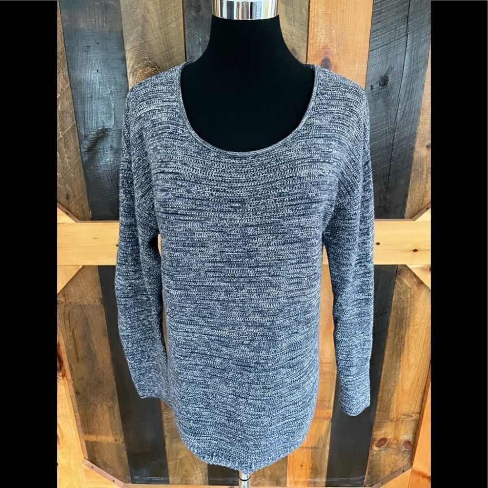 Old Navy 100% cotton scoop neck blue/off white long sleeved sweater, size S.